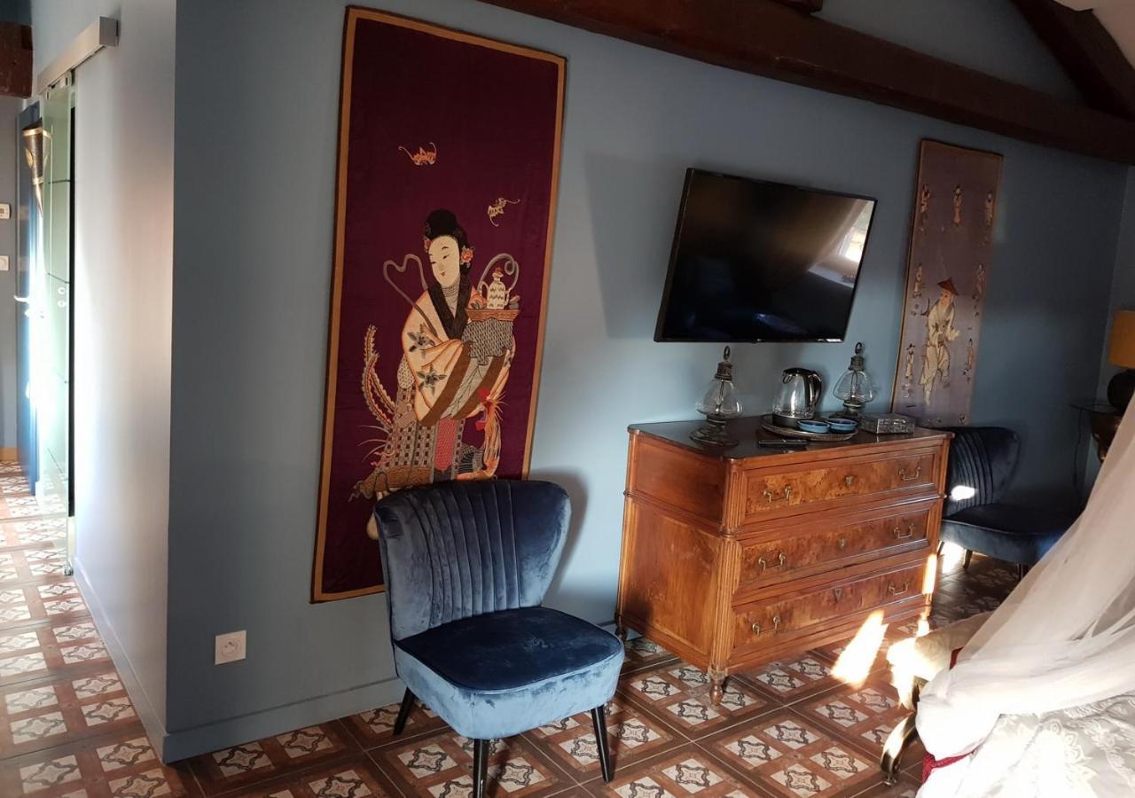Chateau Des Perichons Poncins エクステリア 写真