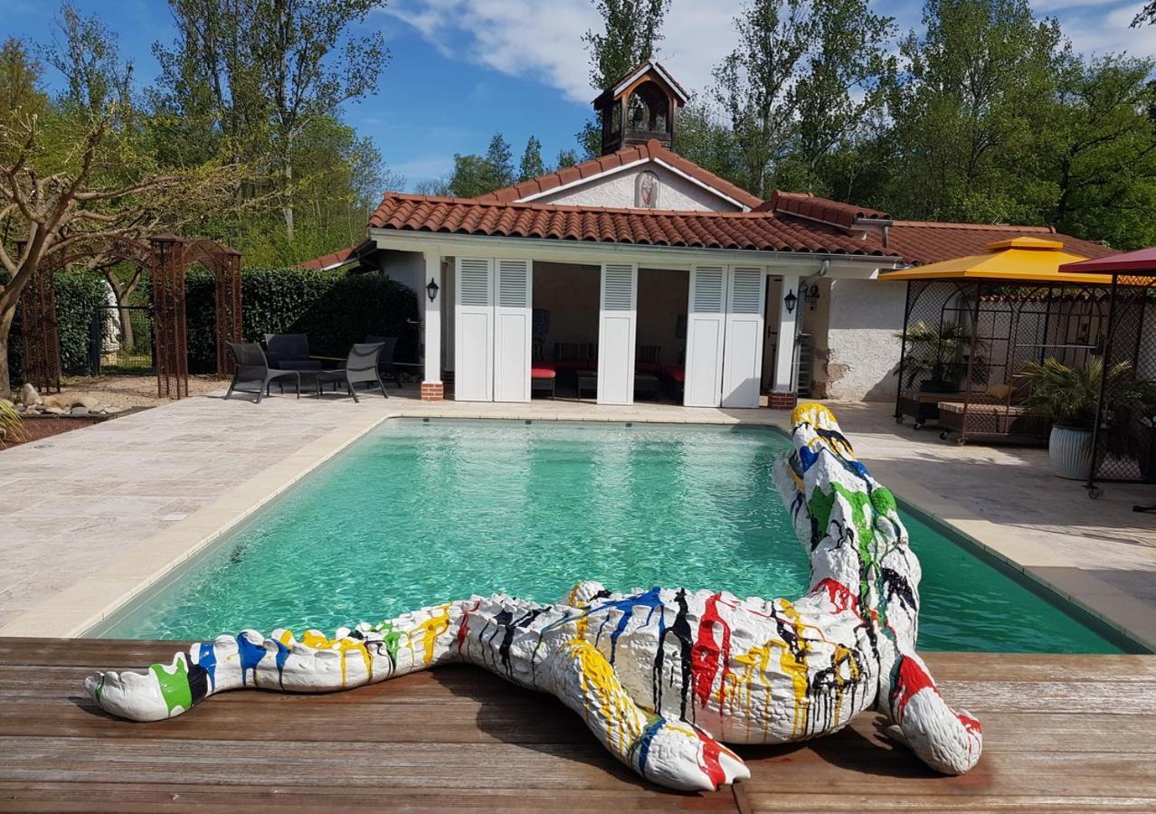 Chateau Des Perichons Poncins エクステリア 写真